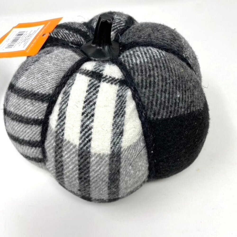 Target 5.75" Brushed Plaid Knit Pumpkin Black White Halloween Hyde & EEK!